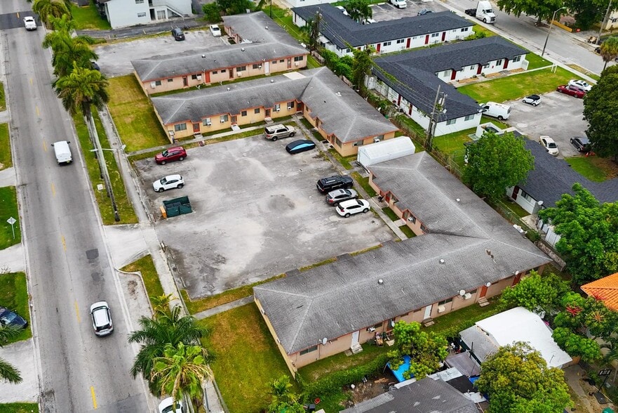 More Photos Of 1915 NW 28th St, Miami Apartments For Sale