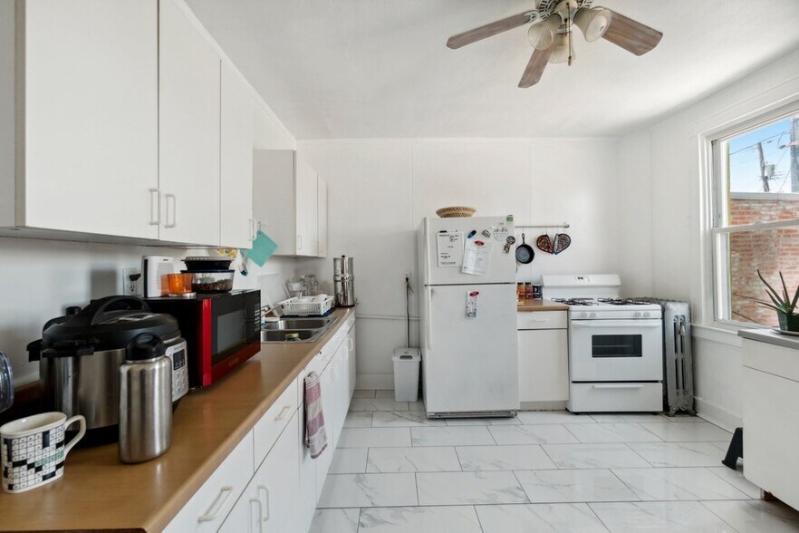 More Photos Of 3526 Keswick Rd, Baltimore Apartments For Sale