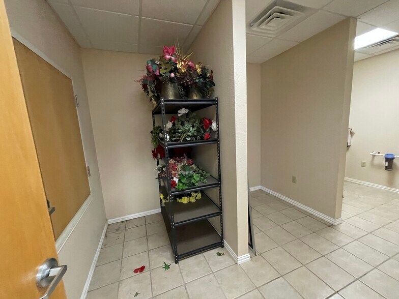 More Photos Of 501-599 Paris ave, Soper Religious Facility For Sale