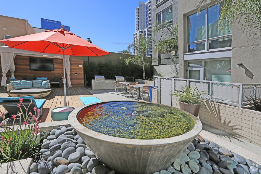 More Photos Of 707-777 G St, San Diego Apartments For Lease