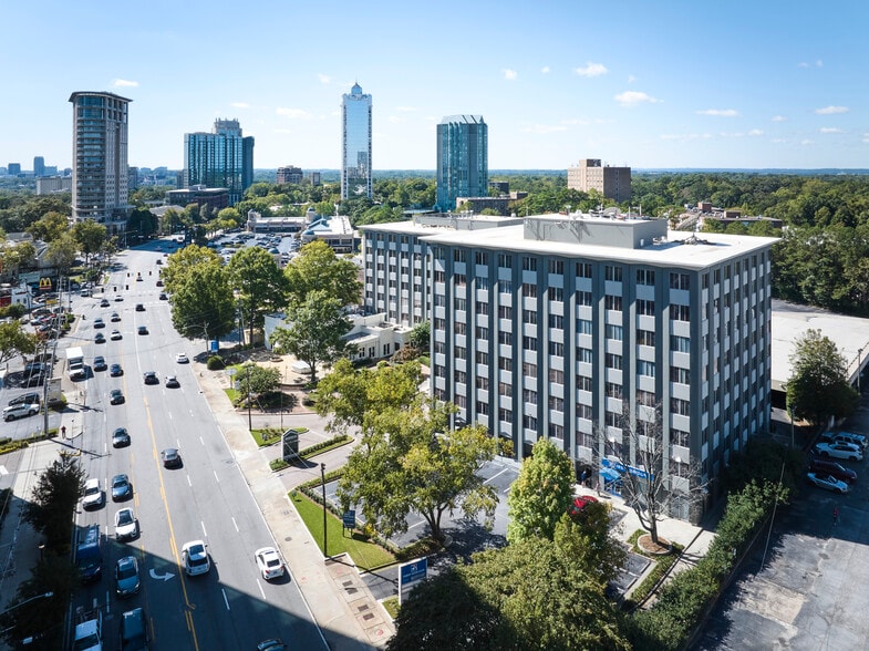 More Photos Of 2970 Peachtree Rd NW, Atlanta Unknown For Lease