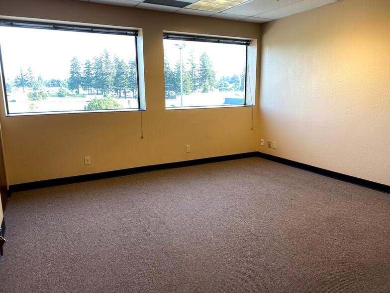 More Photos Of 2112 S 109th St, Tacoma Warehouse For Lease