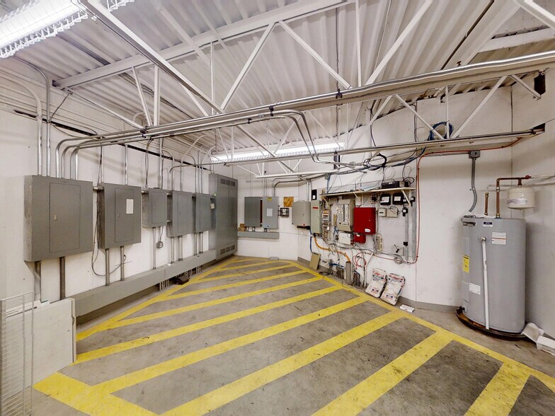 More Photos Of 5430 Peach St, Erie Drugstore For Sale