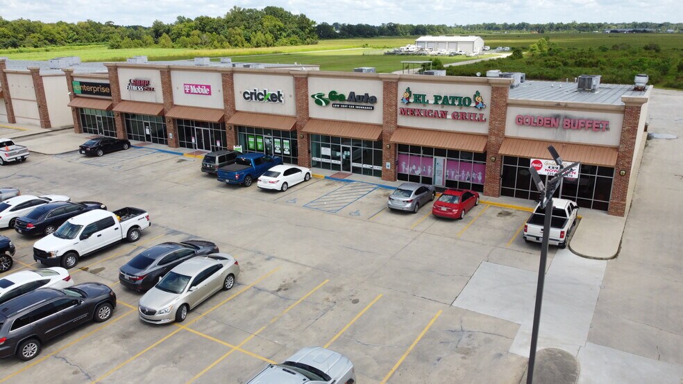 More Photos Of 1320 Hospital Rd, New Roads Freestanding For Lease