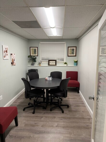 More Photos Of 279 Cambridge St, Burlington Office For Lease