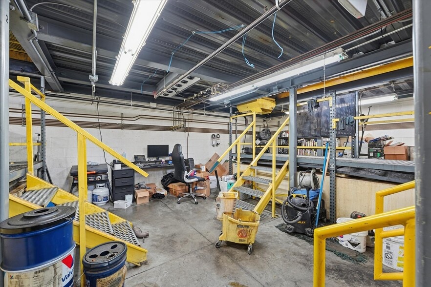 More Photos Of 615 W Ray Rd, Gilbert Carwash For Sale