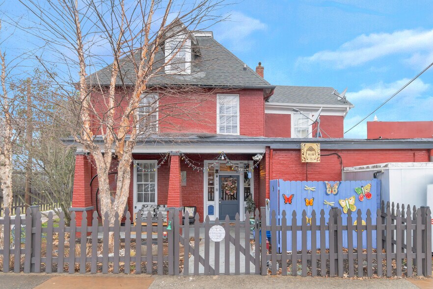More Photos Of 834 Monticello Rd, Charlottesville Storefront Retail Residential For Sale