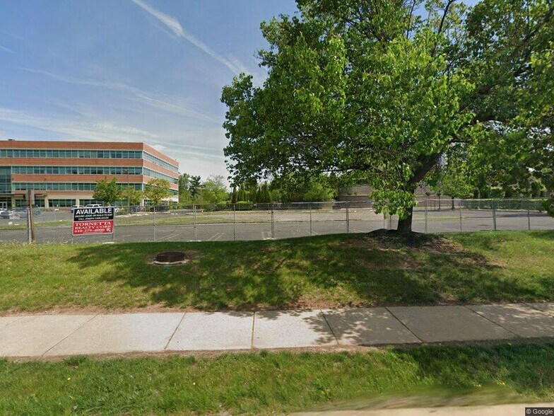 More Photos Of 440 Plymouth Rd, Plymouth Meeting Land For Lease