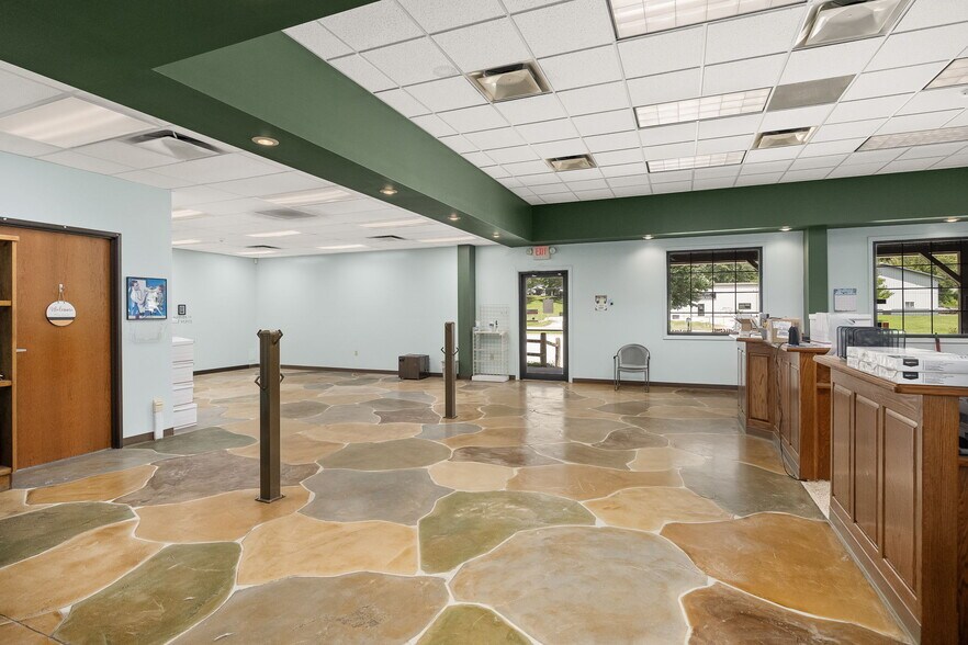 More Photos Of 20994 State Route K, Saint Joseph Office For Lease