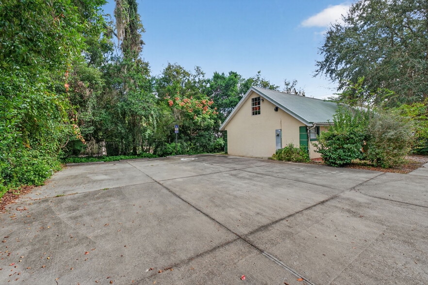 More Photos Of 237 E Plymouth Ave, Deland Freestanding For Sale