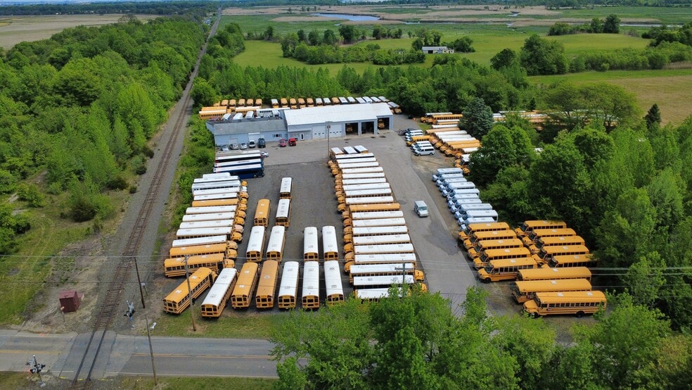 More Photos Of 125 N Railroad Ave, Pedricktown Warehouse For Sale
