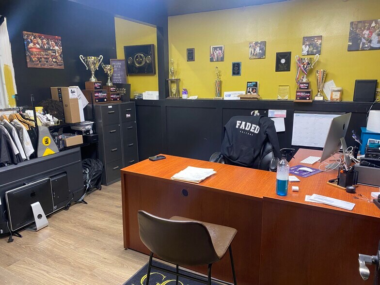 More Photos Of 1103-1127 E Villa Maria Rd, Bryan Unknown For Lease