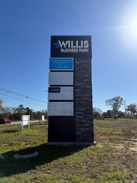 More Photos Of 120 Corporate Dr, Willis Unknown For Lease