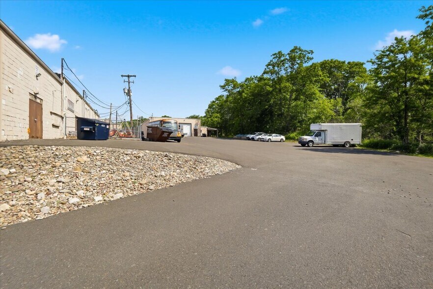 More Photos Of 1235 Pocono Blvd, Mount Pocono Freestanding For Sale