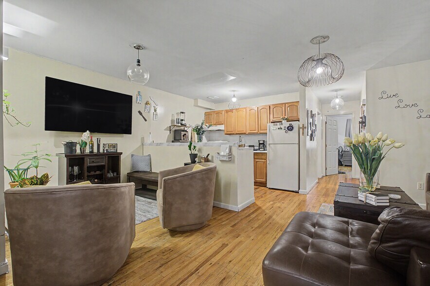 More Photos Of 2722 Wallace Ave, Bronx Apartments For Sale