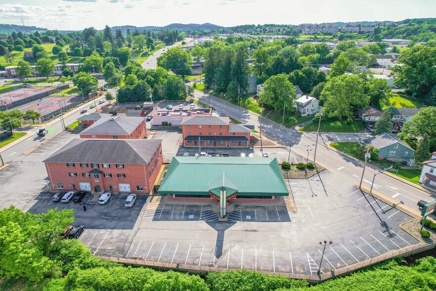 More Photos Of 1235 Oakland Ave, Indiana General Retail For Lease