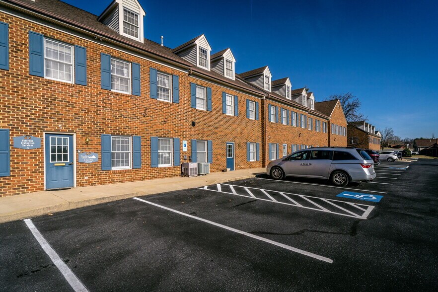 More Photos Of 1600 N Coalter St, Staunton Office For Lease