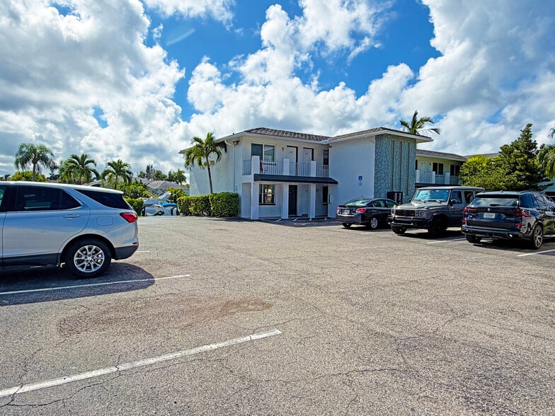 More Photos Of 3817 Del Prado Blvd S, Cape Coral Apartments For Sale