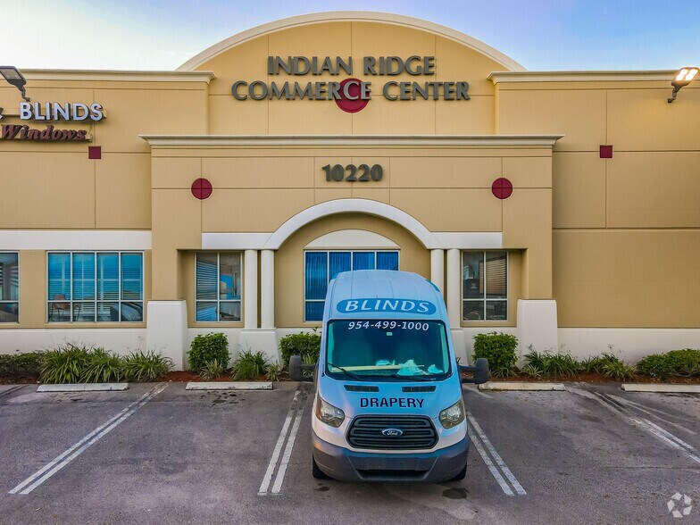 More Photos Of 10220 W State Road 84, Davie Flex For Lease