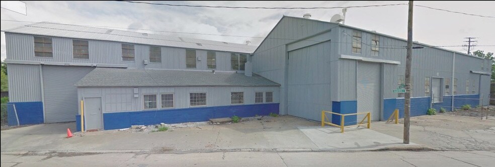 More Photos Of 2701 Manokin St, Baltimore Warehouse For Sale