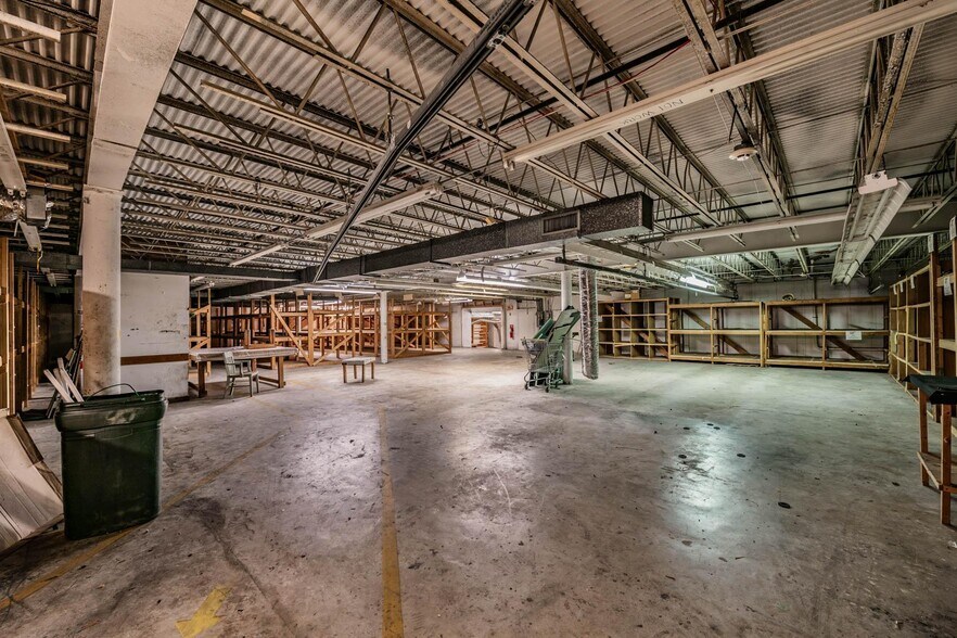 More Photos Of 1804 N Habana Ave, Tampa Manufacturing For Sale
