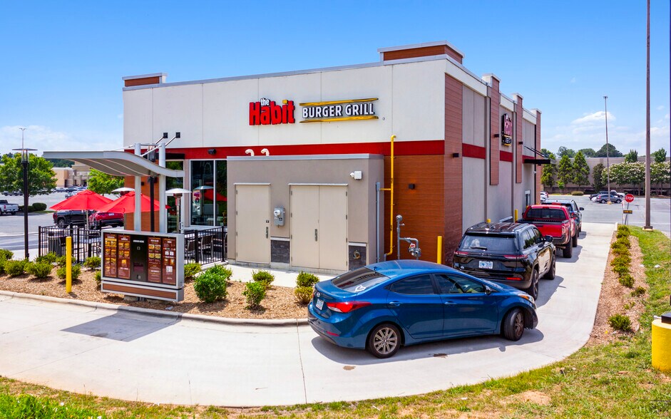 More Photos Of 2121 W Roosevelt Blvd, Monroe Fast Food For Sale