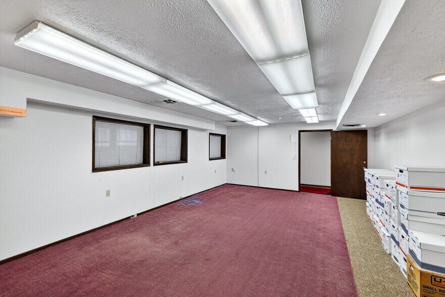 More Photos Of 524 N Mullan Rd, Spokane Loft Creative Space For Sale