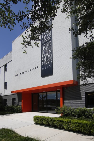 More Photos Of 8215 Westchester Dr, Dallas Medical For Lease