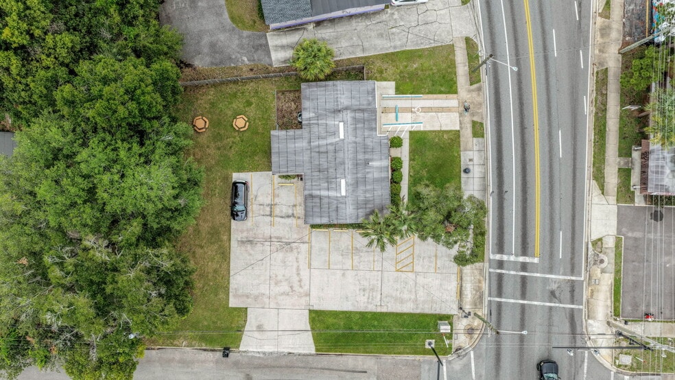 More Photos Of 4608 Norwood Ave, Jacksonville Office For Lease