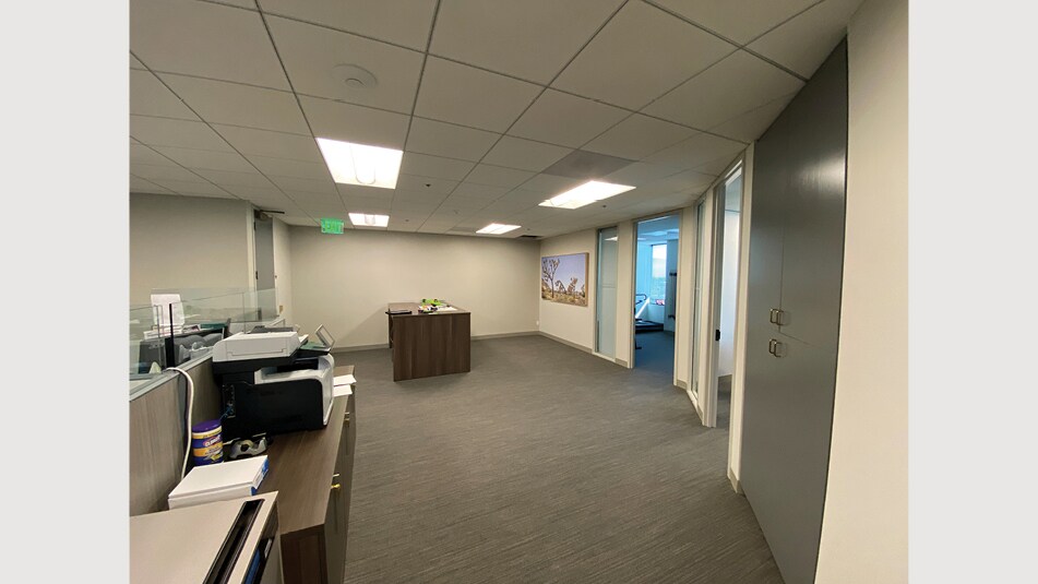 More Photos Of 15260 ventura Blvd, Sherman Oaks Coworking Space