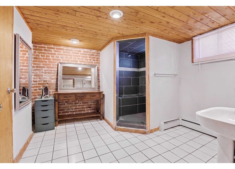 More Photos Of 1225 N Clarkson St, Denver Apartments For Sale