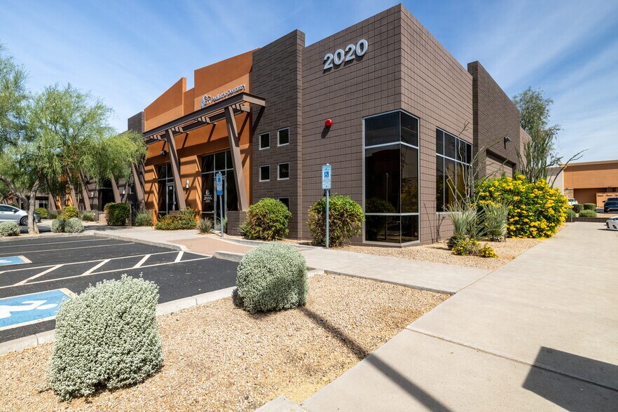 Primary Photo Of 2020 W Whispering Wind Dr, Phoenix Medical For Lease