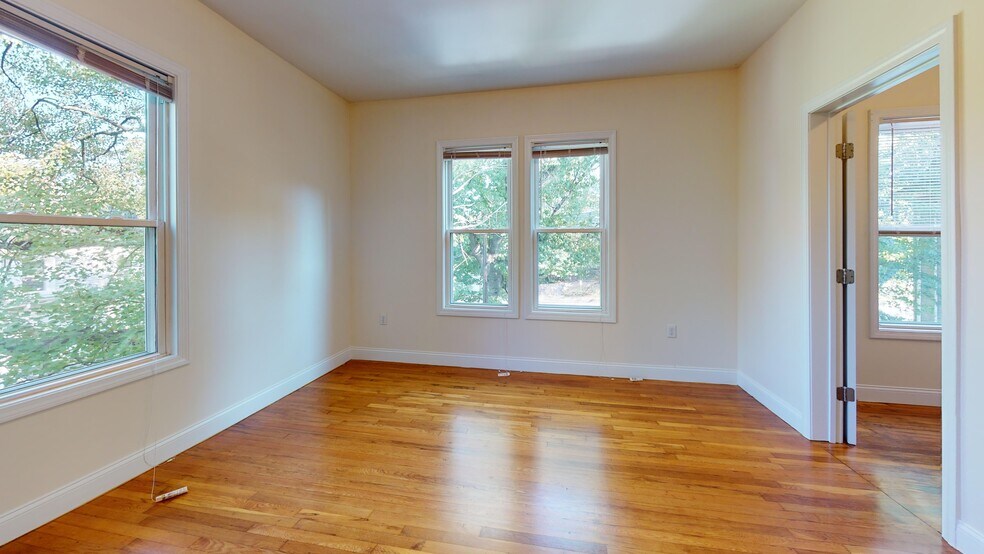 More Photos Of 755 Truman Hwy, Hyde Park Apartments For Sale