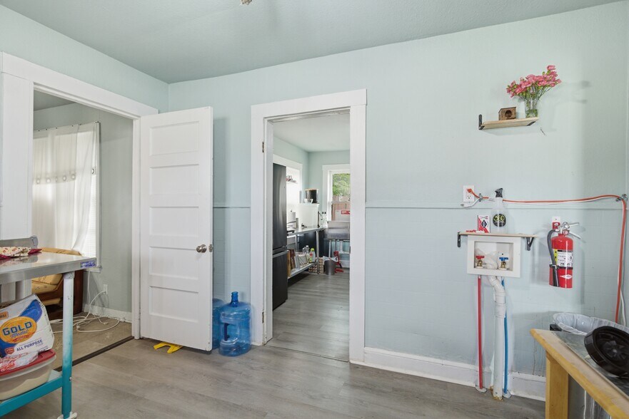 More Photos Of 201 S 31st St, Temple General Retail For Sale