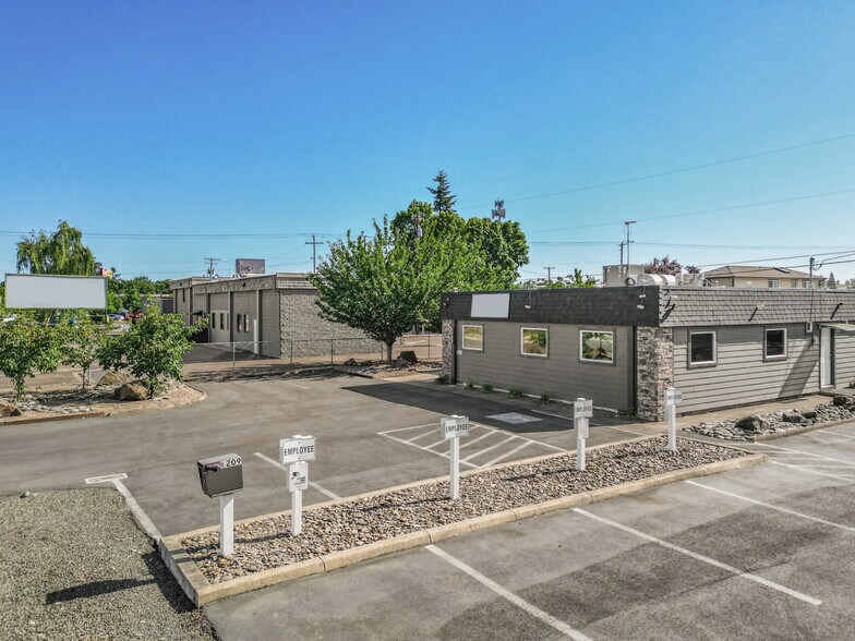 More Photos Of 1209-1215 Shortridge St SE, Albany Office Residential For Sale