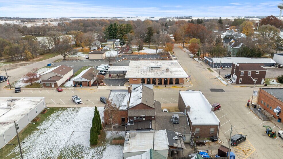 More Photos Of 208 N Walnut St, Stillman Valley General Retail For Sale