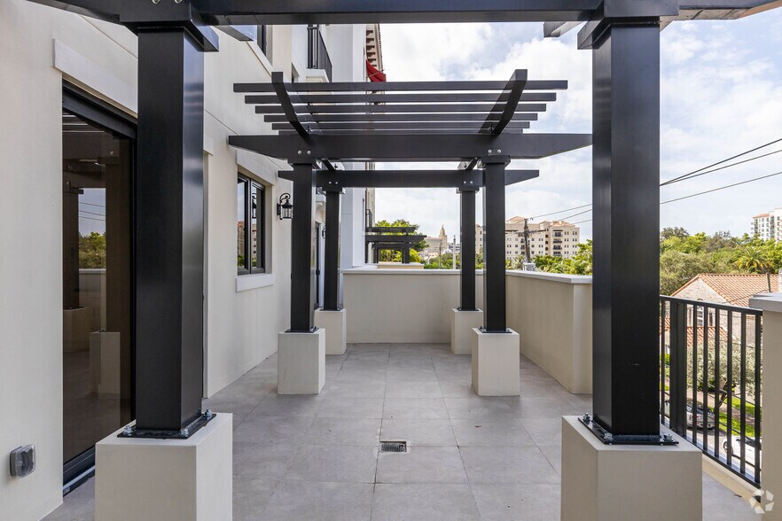 More Photos Of 1091 Galiano St, Coral Gables Apartments For Sale