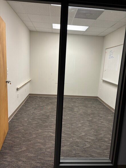 More Photos Of 12 Resnik Rd, Plymouth Light Manufacturing For Lease