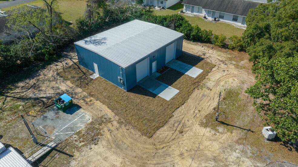 More Photos Of 4820 NE 35th St, Silver Springs Auto Dealership For Sale