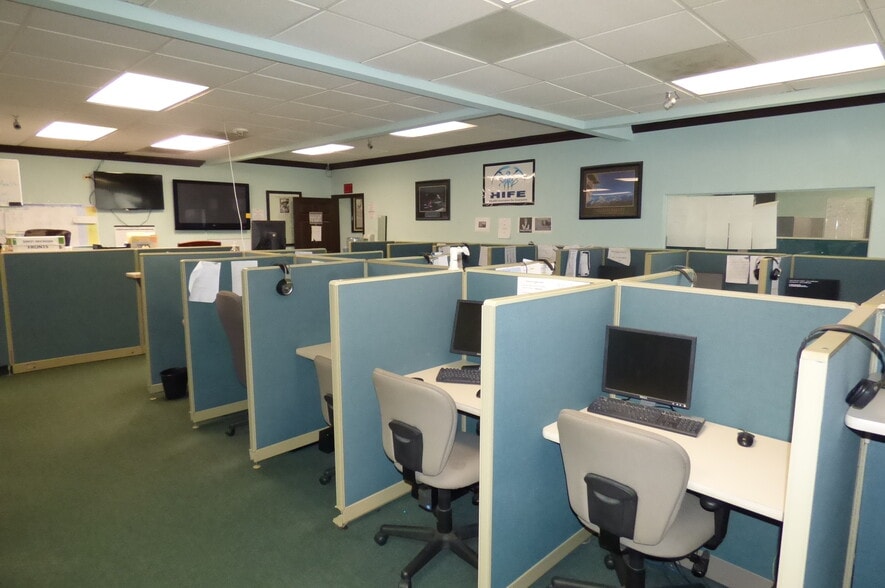 More Photos Of 3333 W Commercial Blvd, Fort Lauderdale Medical For Sale