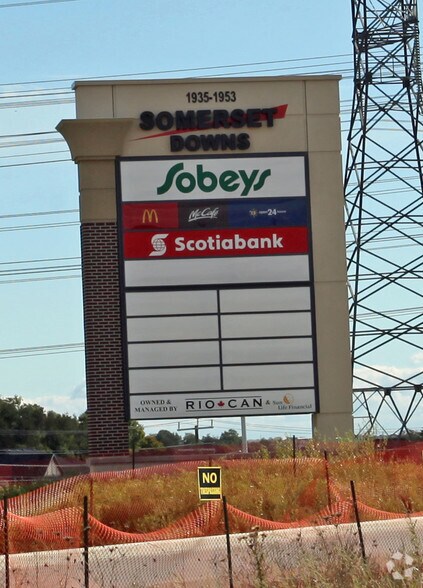 More Photos Of 1935-1953 Ravenscroft Rd, Ajax Unknown For Lease