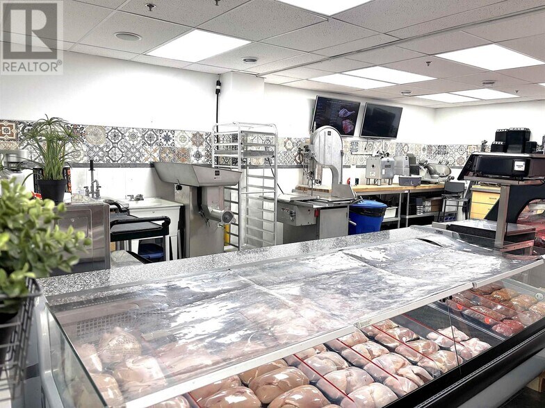 More Photos Of 3216 Broadway W, Vancouver Convenience Store For Sale