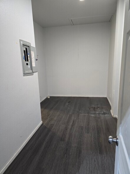 More Photos Of 1951-1967 NW Burnside St, Portland Multifamily For Sale