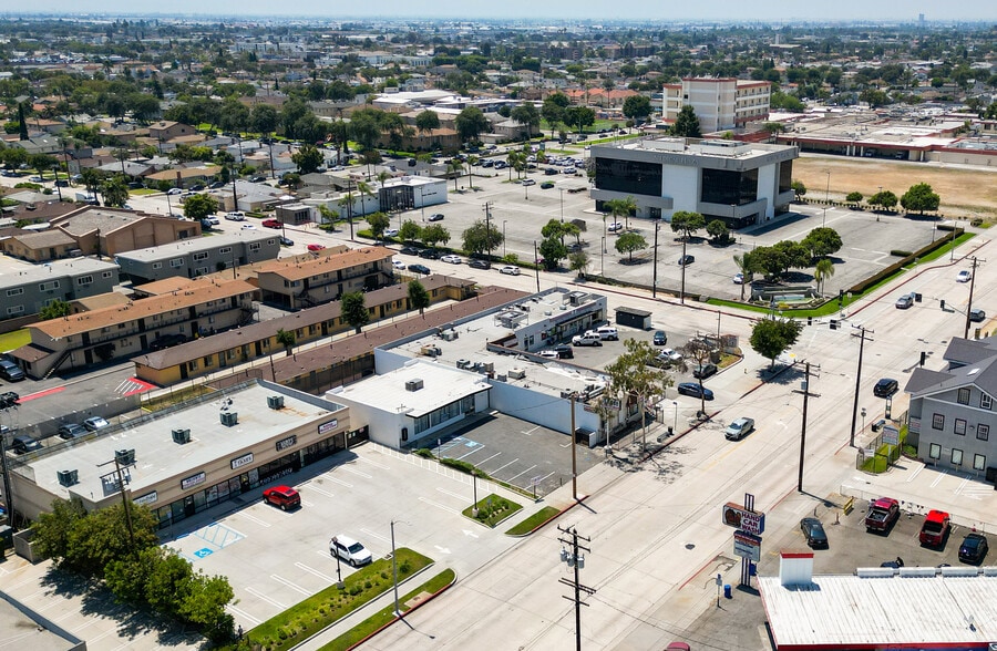 More Photos Of 209 E Beverly Blvd, Montebello Freestanding For Lease
