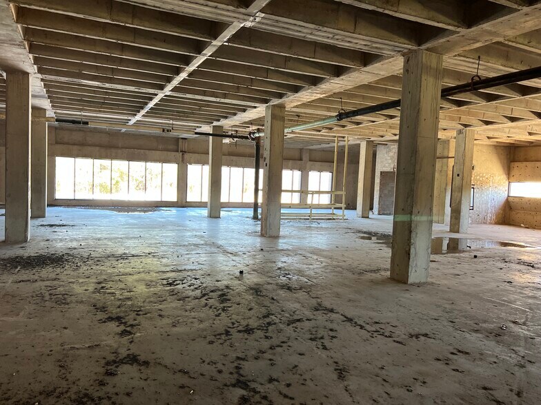 More Photos Of 815 E State Highway 204, Jacksonville Medical For Sale