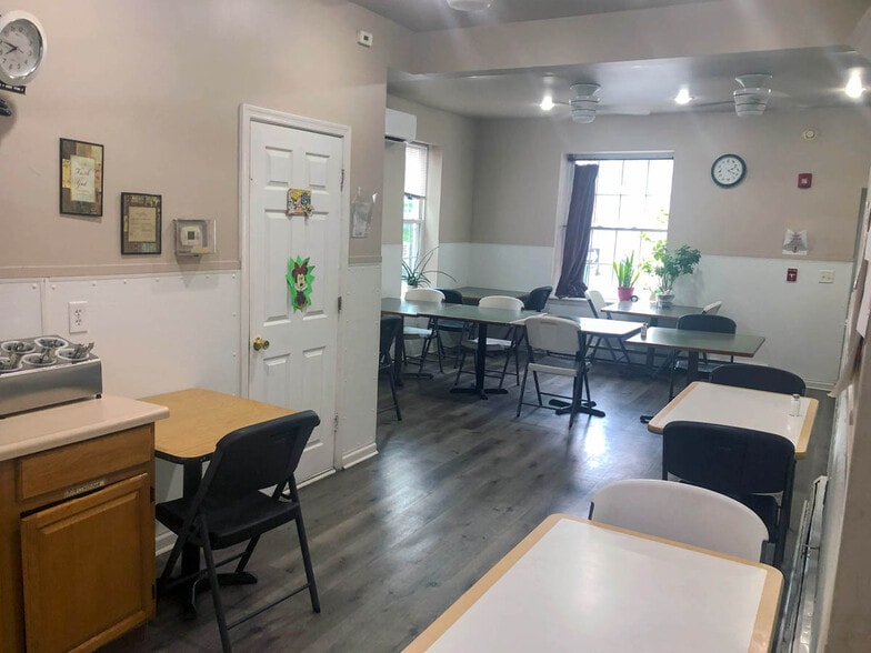 More Photos Of 118-122 S 10th St, Lebanon Congregate Senior Housing For Sale