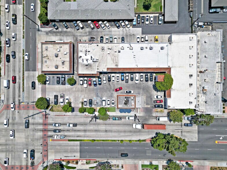 More Photos Of 8428-8456 Alondra Blvd, Paramount Freestanding For Sale
