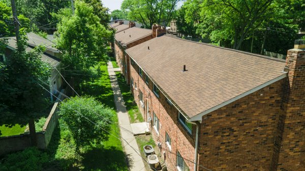 More Photos Of 516 Neff Ln, Grosse Pointe Apartments For Sale