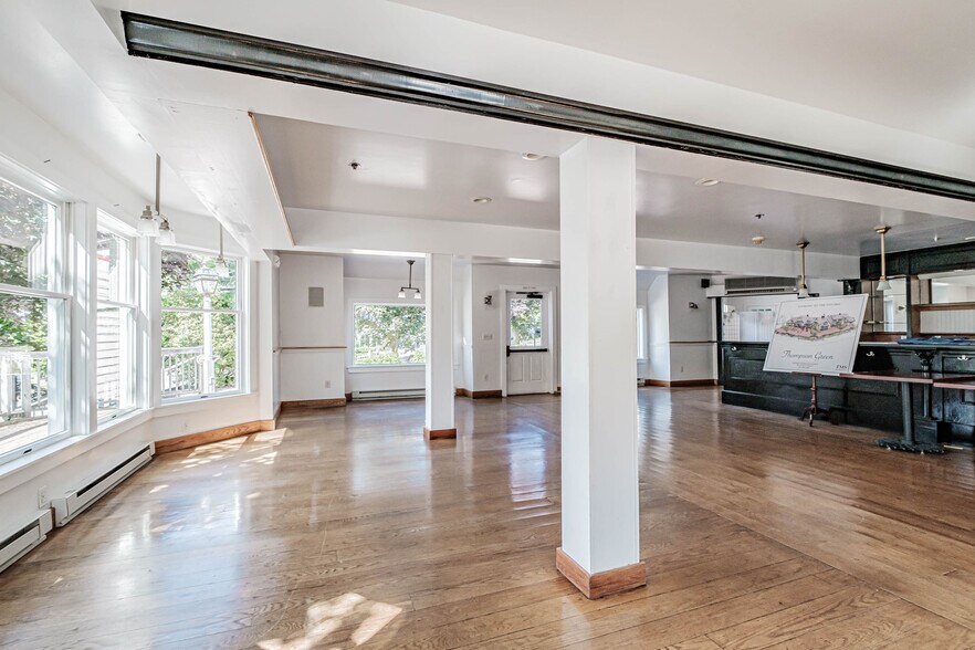 More Photos Of 309 Shore Rd, Ogunquit General Retail For Sale