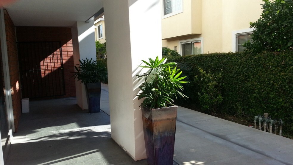 More Photos Of 623 W Duarte Rd, Arcadia Medical For Lease